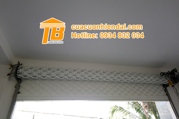 Cửa cuốn tự dừng khi gặp vật cản – Cửa cuốn hiện đại