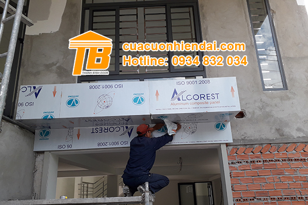Hộp che kỹ thuật cửa cuốn