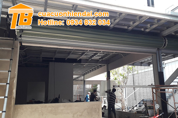 Quy trình lắp đặt lưu điện cho cửa cuốn