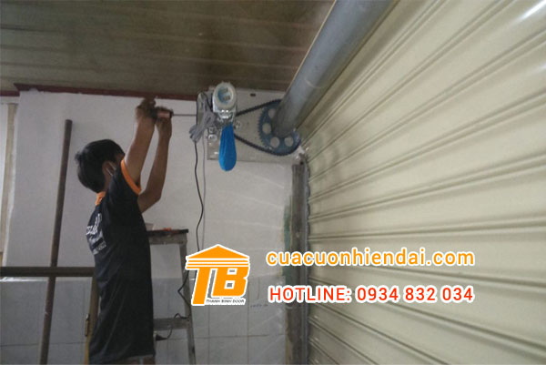 MỘT SỐ LƯU Ý KHI LỰA CHỌN DỊCH VỤ SỮA CHỮA CỬA CUỐN